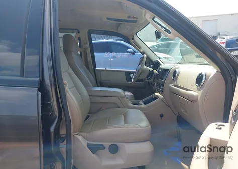 2006 Ford Expedition Xlt/Xlt Sport z USA, uszkodzony, nr VIN 1FMPU155X6LA18361